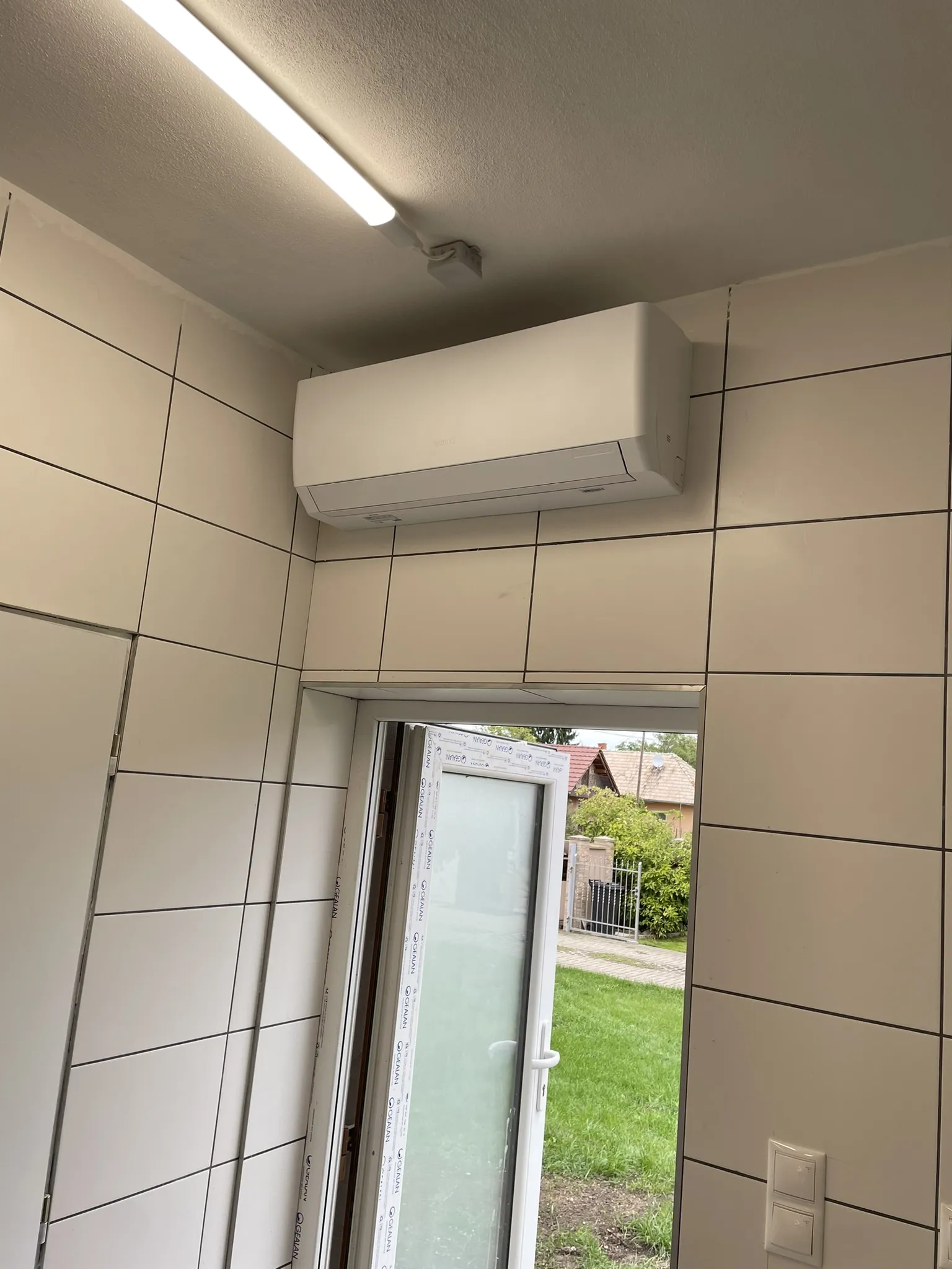 Montáž klimatizácie Levice - Levest 30